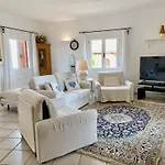 Апарт-отель Isa - Luxury Ginepro Sea View With Common Swimming Pool Just 50 Mt From The Гольфо-Аранчи