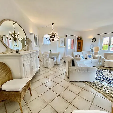 Isa - Luxury Ginepro Sea View With Common Swimming Pool Just 50 Mt From The Golfo Aranci