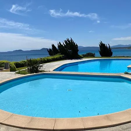 Apart-hotel Isa - Luxury Ginepro Sea View With Common Swimming Pool Just 50 Mt From The Golfo Aranci