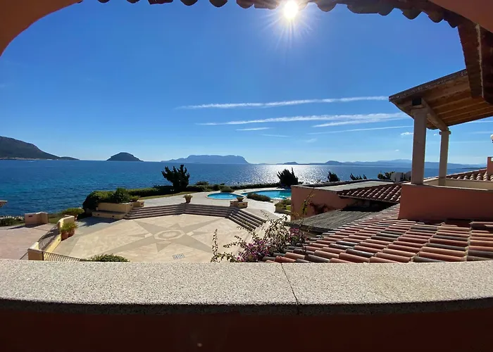 Isa - Luxury Ginepro Sea View With Common Swimming Pool Just 50 Mt From The 3* Golfo Aranci