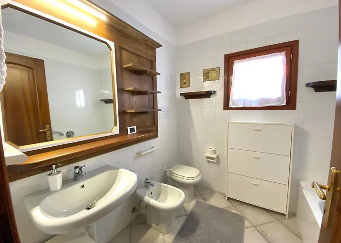 Isa - Luxury Ginepro Sea View With Common Swimming Pool Just 50 Mt From The Apartmanhotel 3*