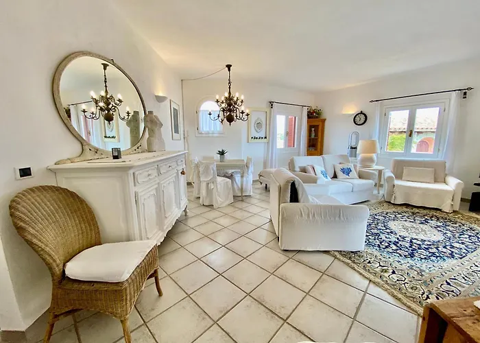 Isa - Luxury Ginepro Sea View With Common Swimming Pool Just 50 Mt From The Golfo Aranci